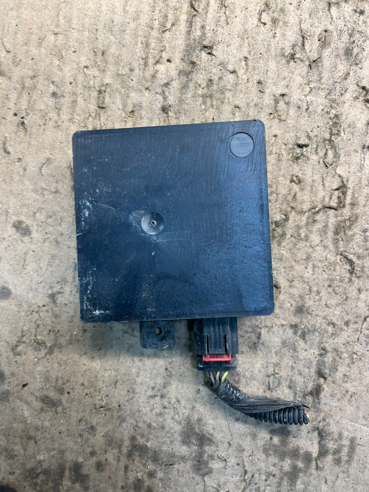 2011 to 2013 Ford Lincoln  Rear Left Side Radar Blind Spot Module OEM T2906 DG2