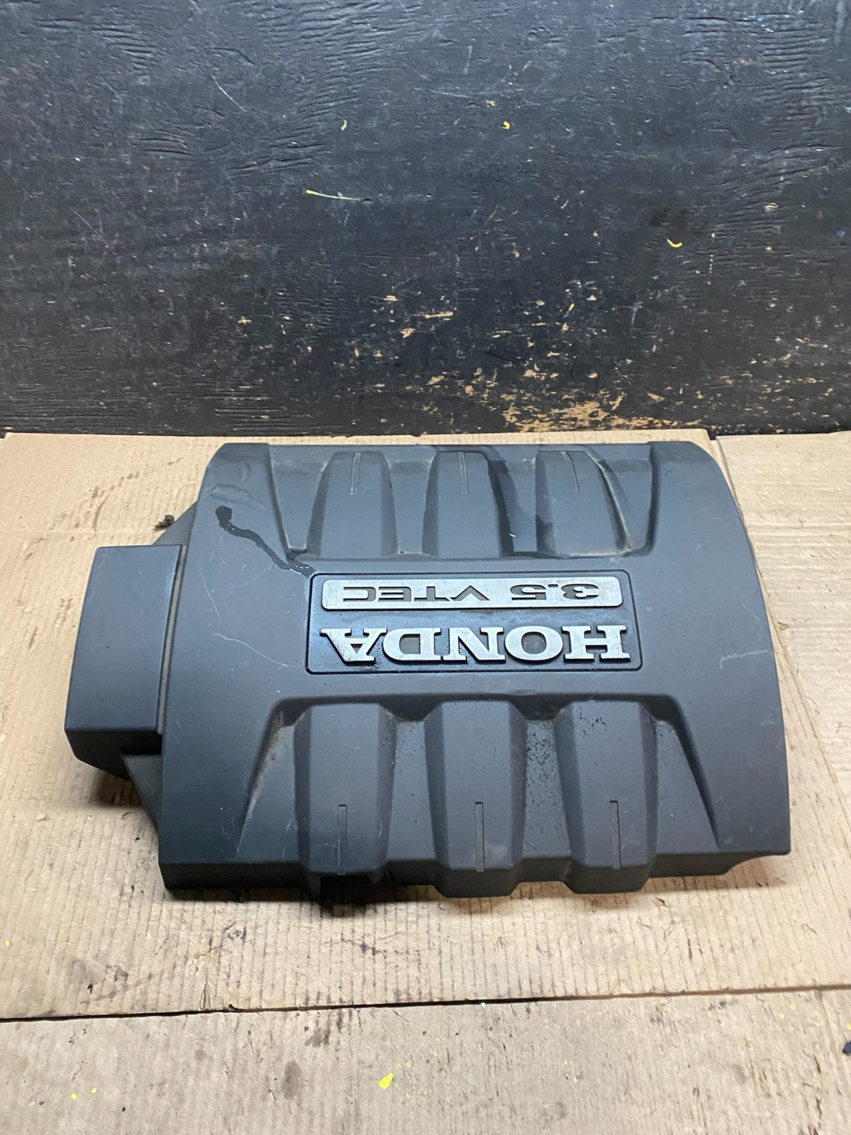 2006 to 2008 Honda Pilot Black Engine Cover OEM 3.5L W5652 DG1
