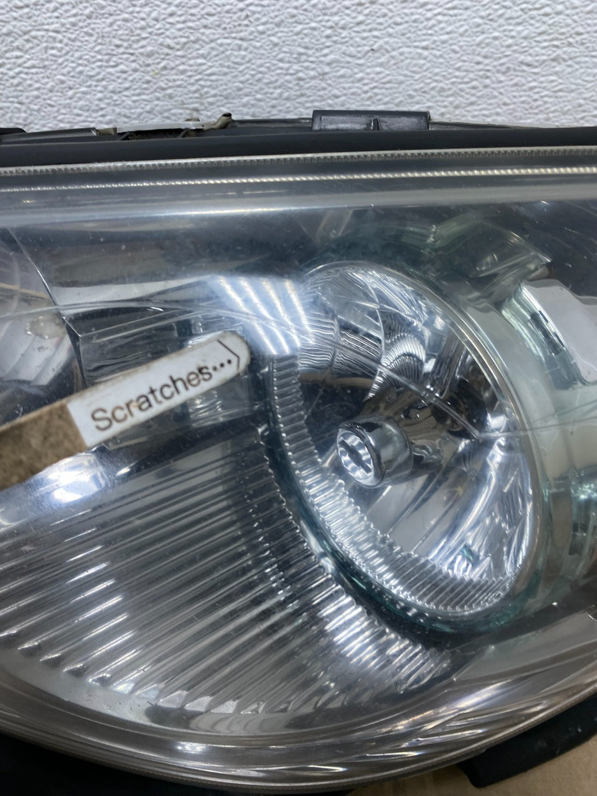 2008 to 2012 Chevrolet Malibu Left+Right Side Set Headlights AF5842 DW4