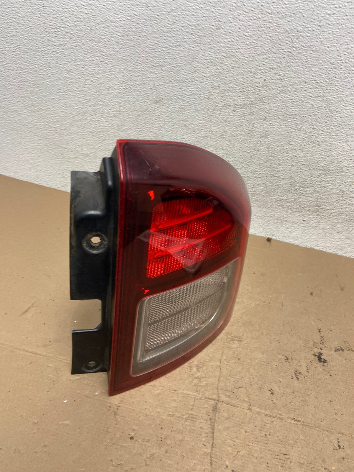 2014 - 2017 Jeep Compass Right Passenger Side Tail Light AF4878 LK2