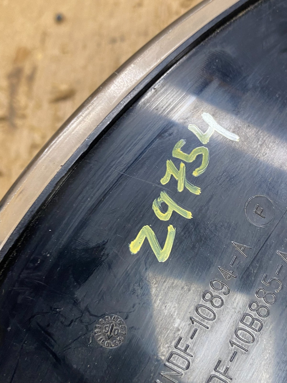2005 to 2007  Nissan Titan Speedometer Cluster Gauge Bezel OEM z9754 DG7