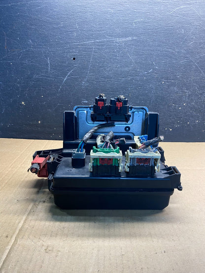 2005 Dodge Charger  Fuse Box Body Control Module BCM aa7612 DG0