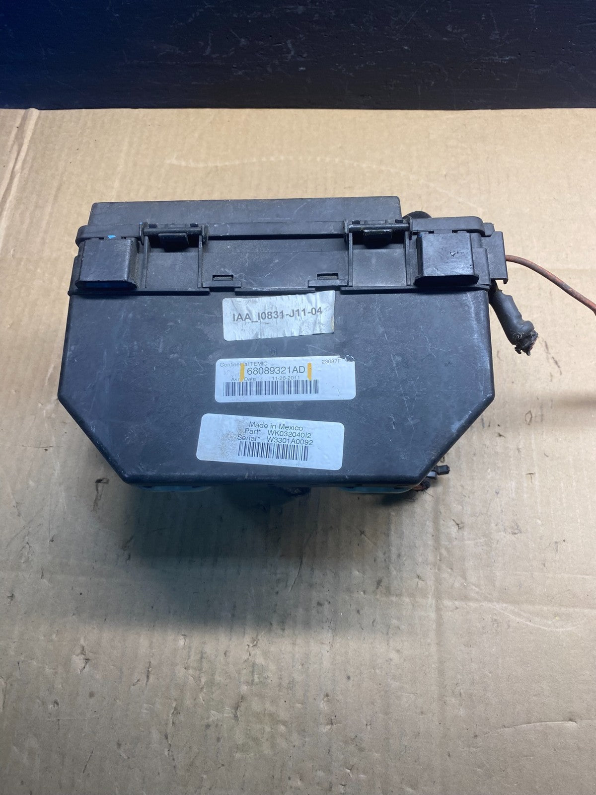 2011 2014 Dodge Durango Grand Cherokee  Fusebox Fuse Box Relay Module AB7502 DG4