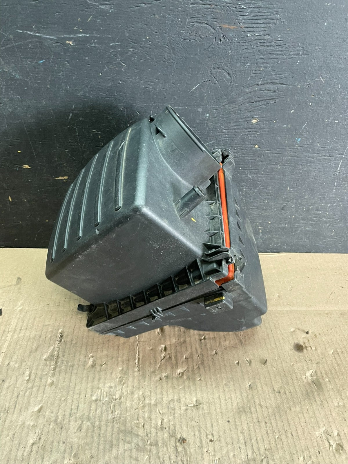2011 to 2021 Dodge Durango 3.6L Air Filter Cleaner Box M8941 PS3
