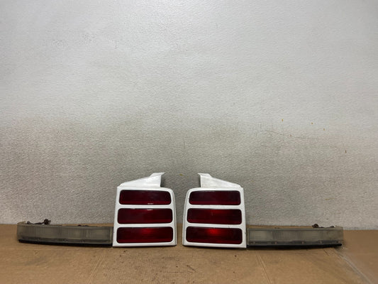 1991-1996 Oldsmobile Cutlass Ciera Left+Right Side Tail Lights OEM Y6007 DW0