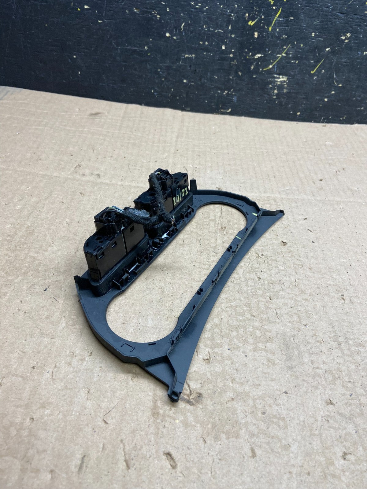 2013 to 2016 Ford Escape Climate Control Trim Panel W/ Switches z0102 DG4