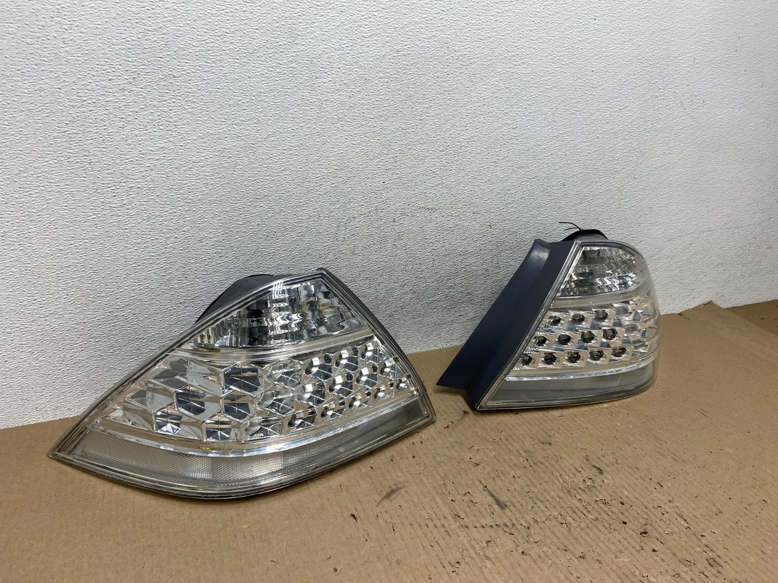 2006 - 2007 Honda Accord Left+Right Set Side Tail lights AE7037 DG2