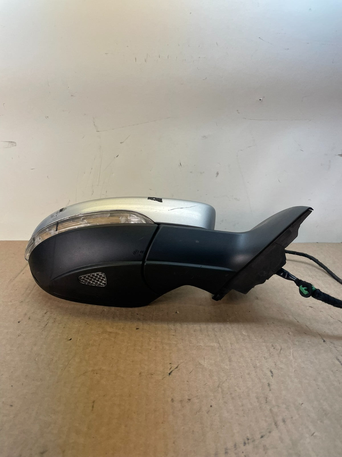 2009 to 2012 Volkswagen CC Right Passenger Power Door View Mirror AG2790 MS3