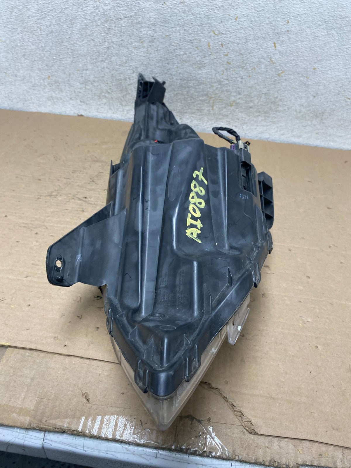 2013 to 2015 Chevrolet Spark Right Passenger RH Halogen Headlight AI0887 DW10