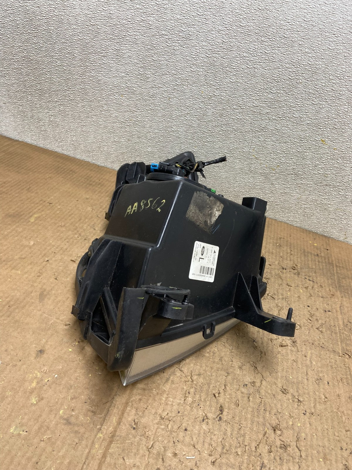 2007 2008 2009 2010 Ford Edge Headlight Left Driver Halogen AA8562 DW7