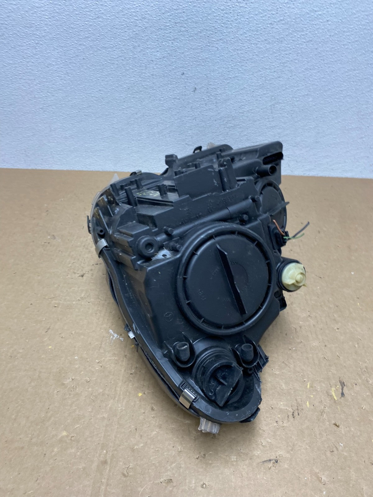 2006 - 2011 Mercedes W219 CLS500 Right Passenger Halogen Headlight AC1373 DW9
