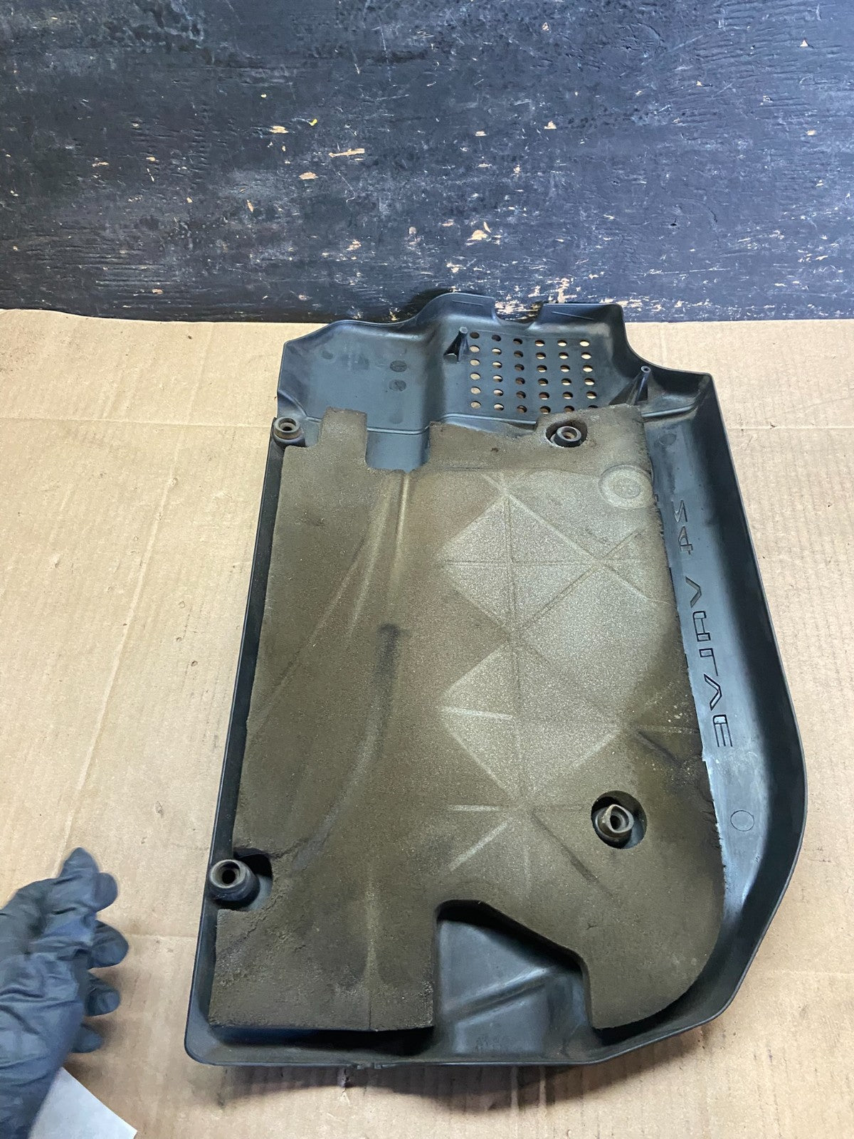 2004 2005 2006 Chrysler Pacifica 3.5L Engine Cover Motor R7346 DG6