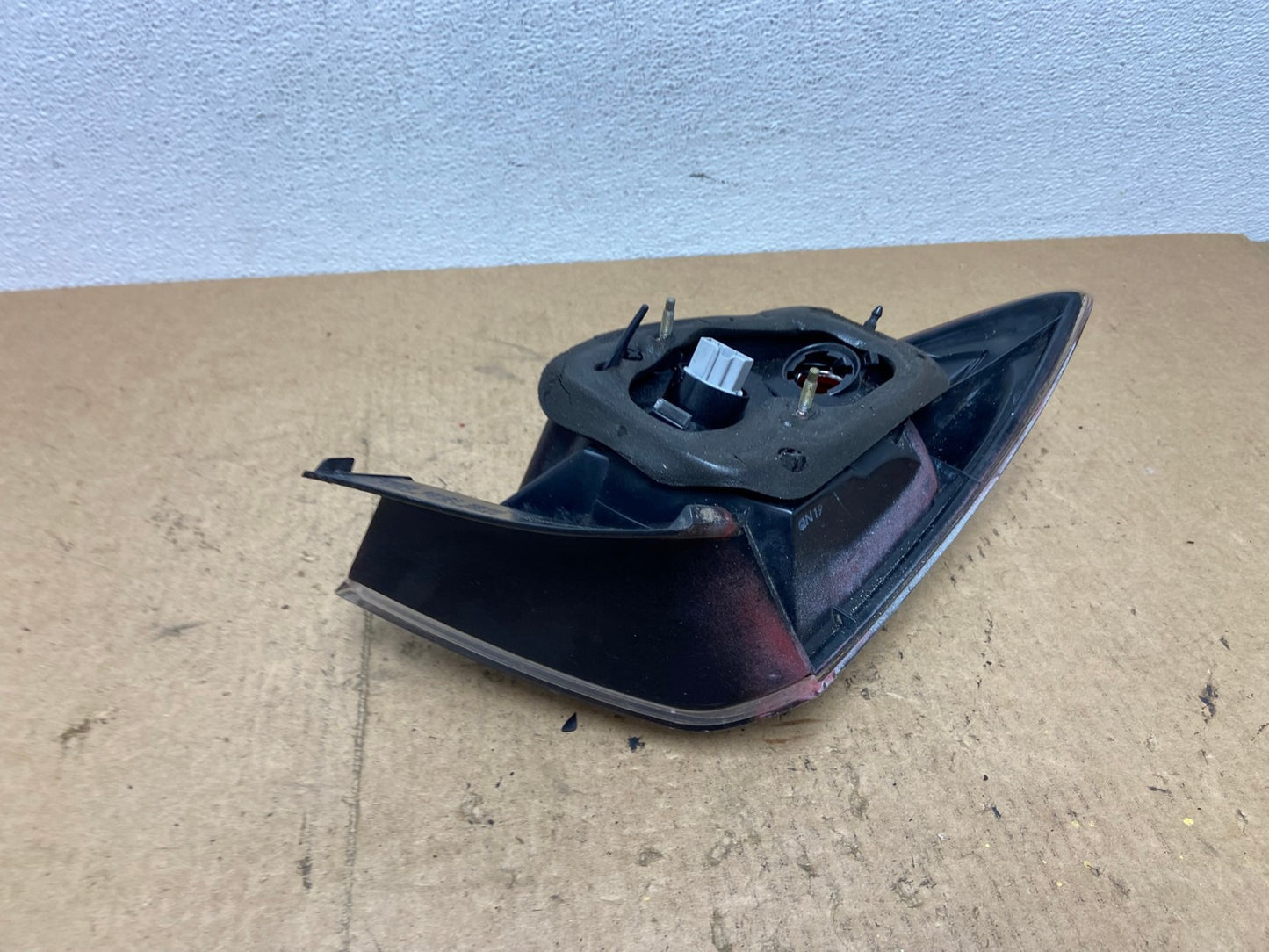2004 2005 2006 Mazda 3 Hatchback Right Passenger Side Tail Light OEM AC3563 LK4