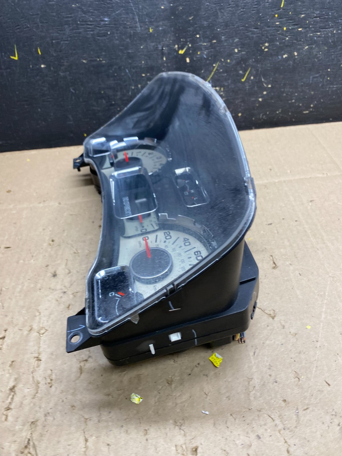 2007 to 2014 Ford Expedition Speedometer Cluster Gauge U4851 DG3