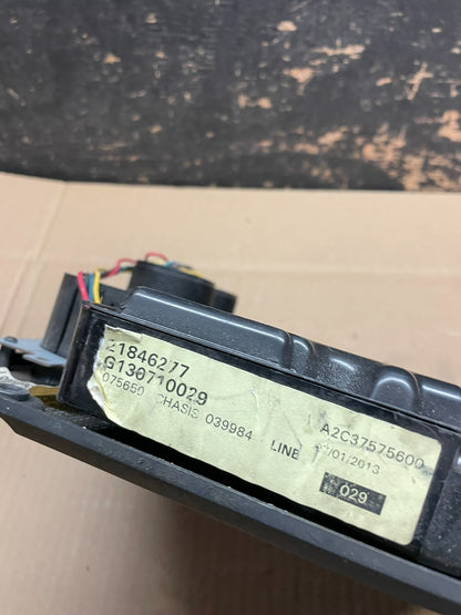 2013 MACK Instrument Cluster GAUGE CXU613 OEM 21846277 & A2C37575600 AB29087