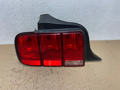 2005 - 2009 Ford Mustang Left Driver Lh Side Tail Light AF2901 LK0