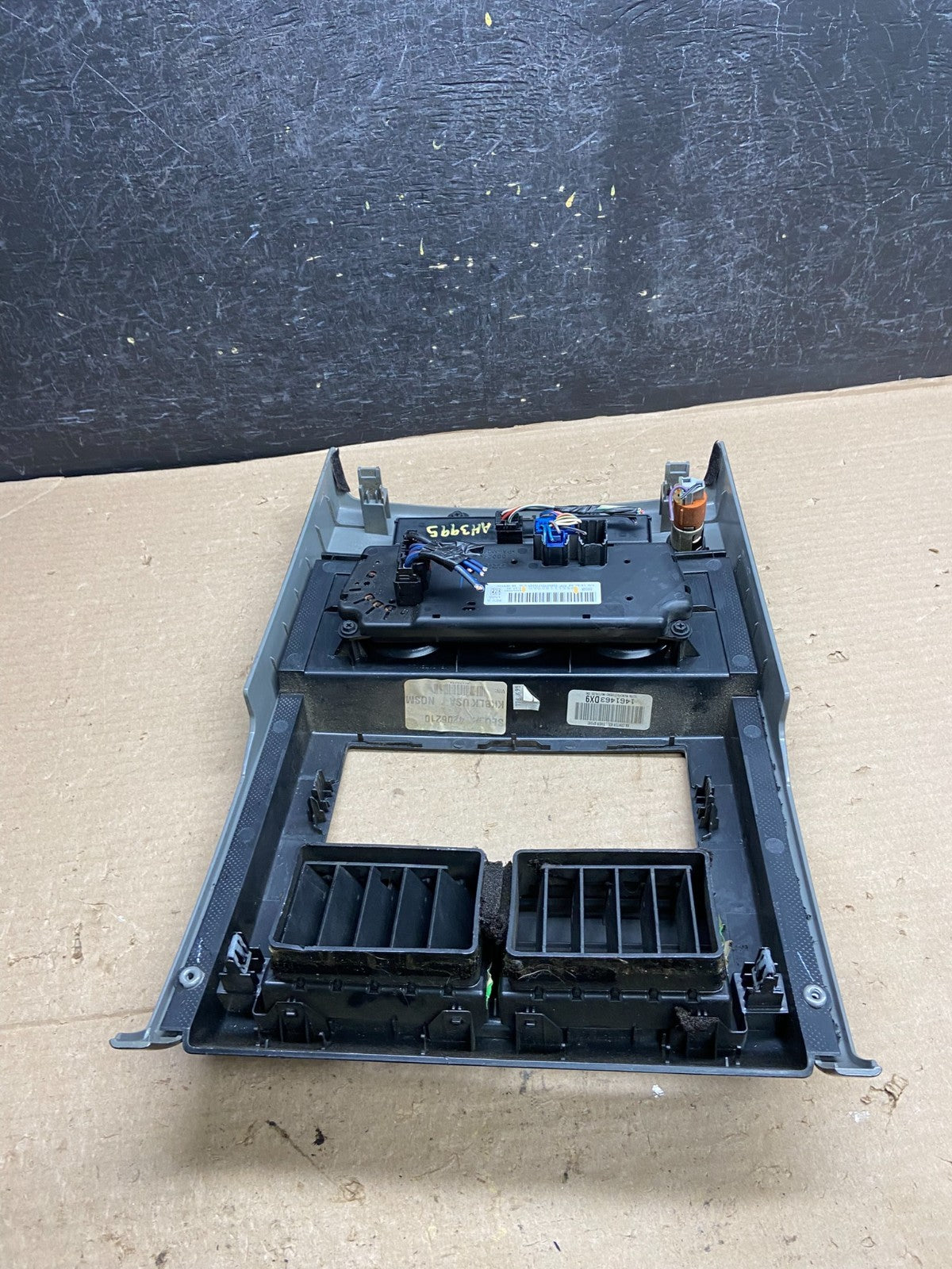 2008 to 2012 Jeep Liberty Dash Climate Temperature Control Radio Bezel AH3995 DG4