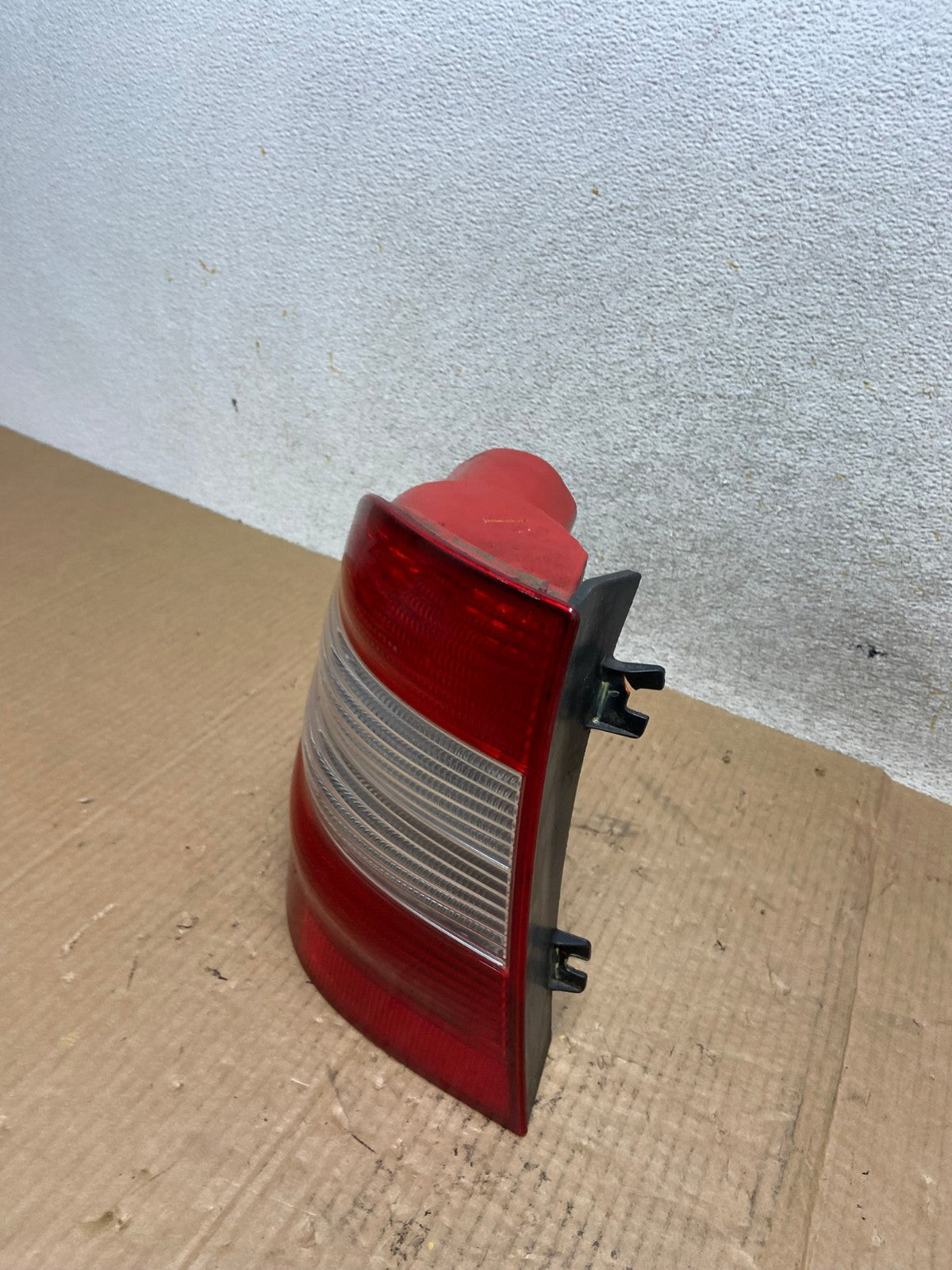 2002-2005 Mercedes ML350 ML-Class Left Driver Lh Side Tail Light AI6593 LK1
