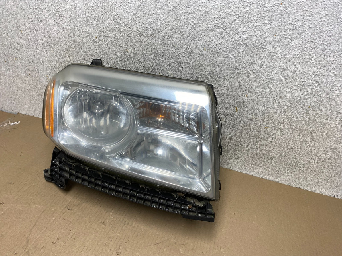 2013 to 2015 Honda Pilot Right Passenger RH Side Halogen Headlight AH6773 DW2