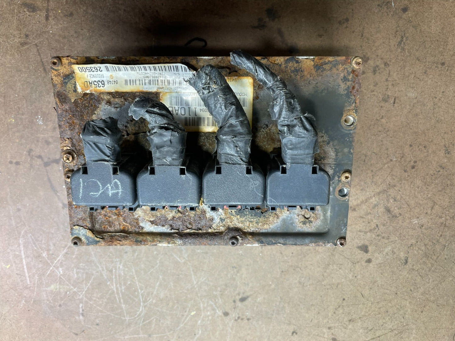 2005 Dodge Caravan 3.8L V6 ECU ECM Control Module p04748635AD i6695 DG10