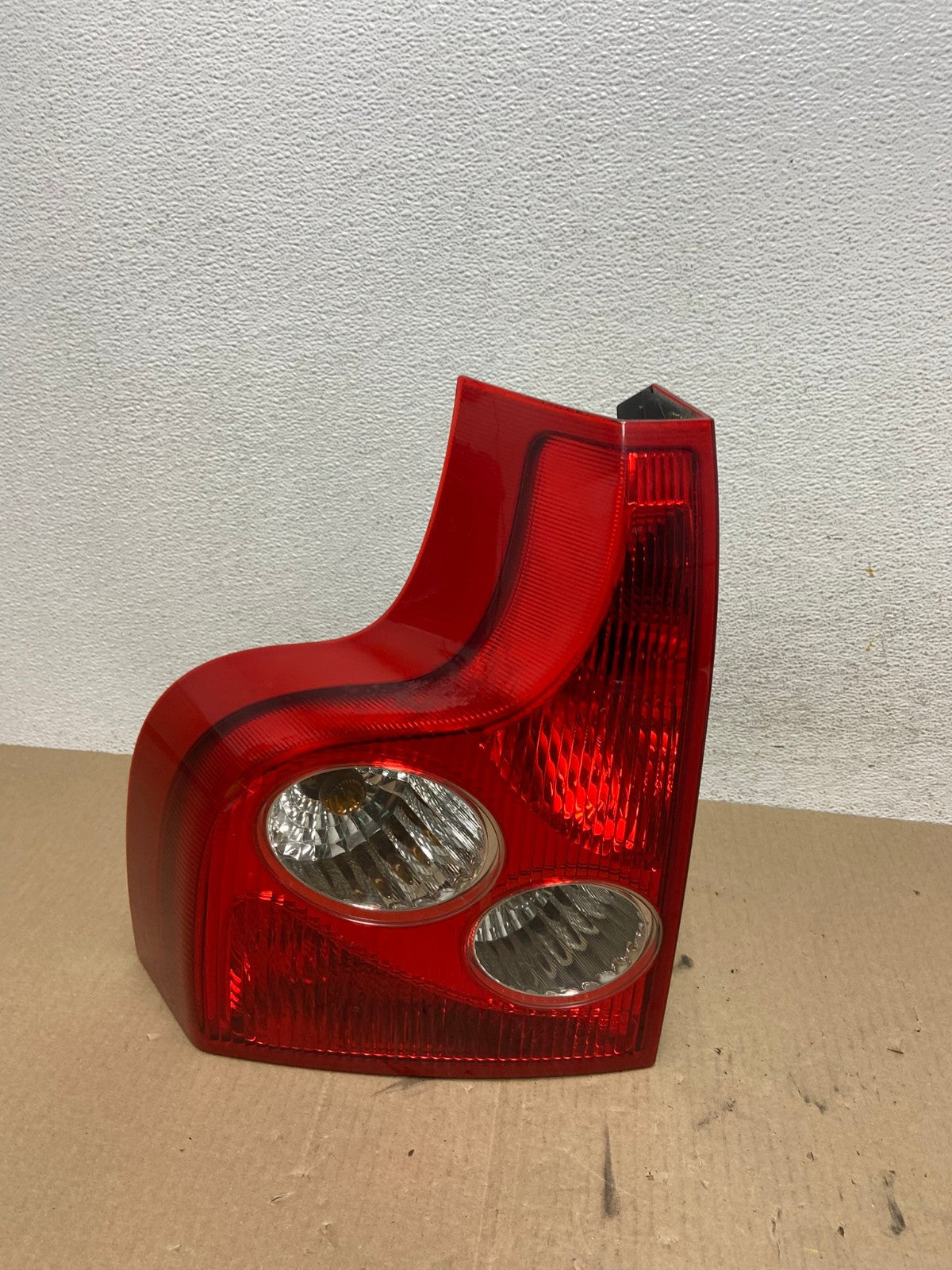 2003 2004 2005 2006 Volvo XC90 Left Driver LH Lower Tail Light AE6979 LK0