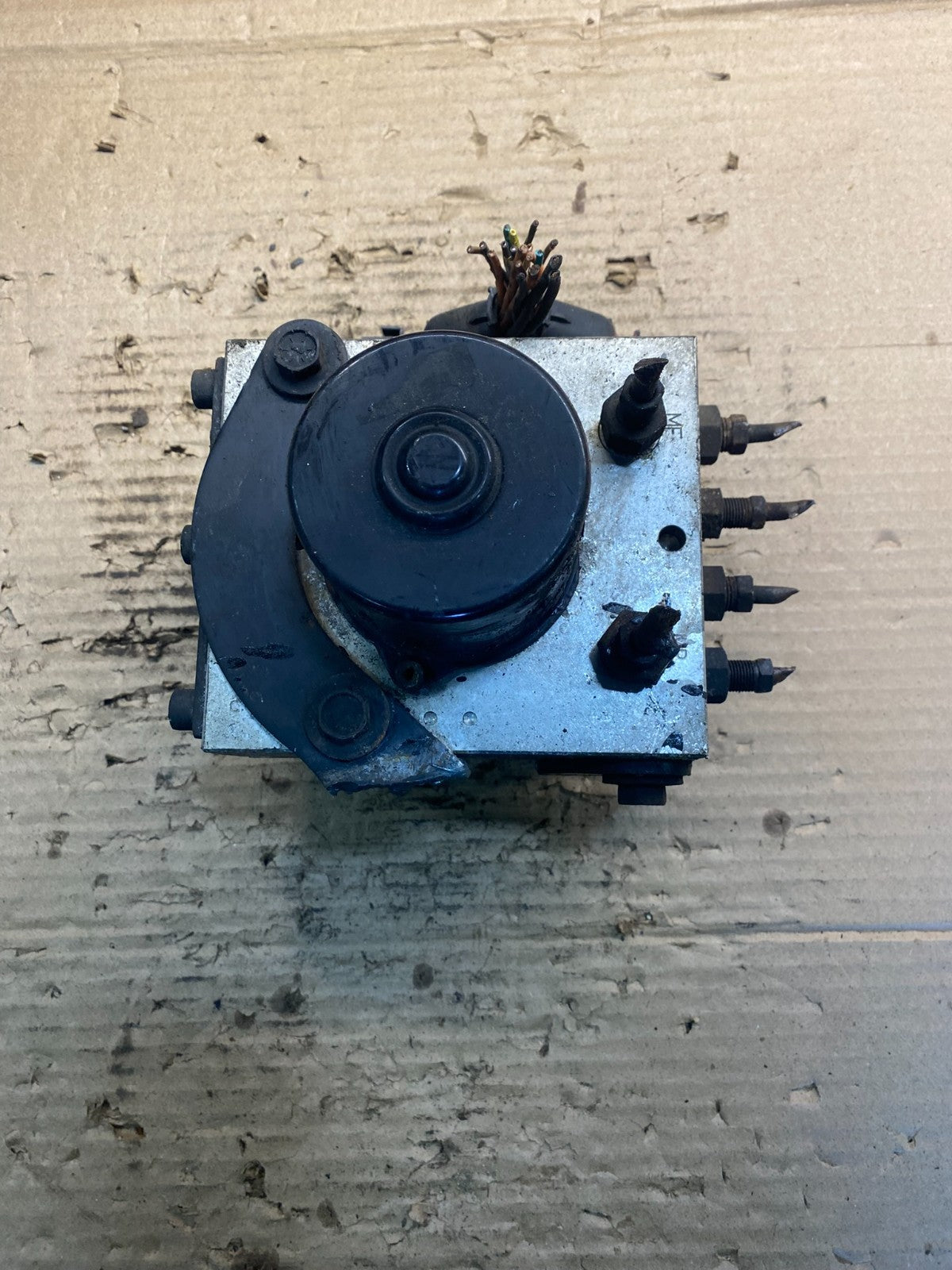 Wabco ABS Pump Hydraulic W/ Module P/N 4460470002 aa33281