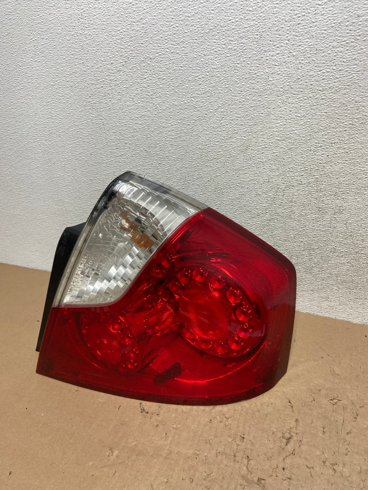 2006 2007 Infiniti M35 M35X M45 Right Passenger Side Tail Light AG4440 LK0
