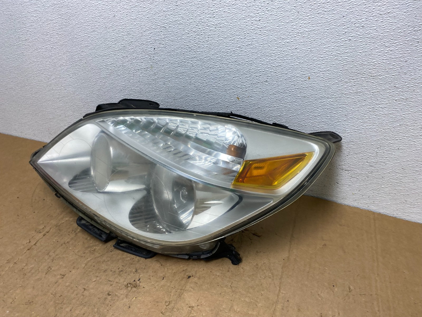 2007 2008 2009 Saturn Aura Left Driver LH Side Halogen Headlight AD0624 DW1