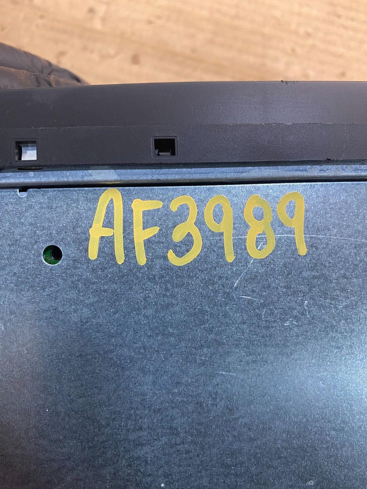 2004 to 2008 Ford F150 Mustang Radio Stereo Audio AM/FM AF3989 DW7