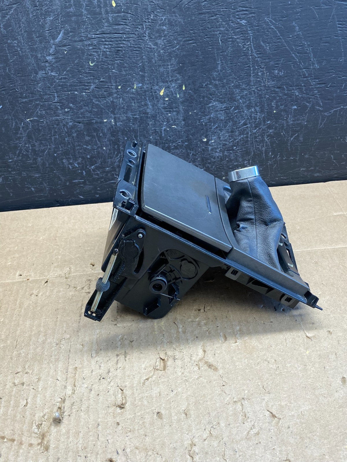 2013 - 2019 Ford Taurus Center Console Shifter Trim Storage ac6796 DG1