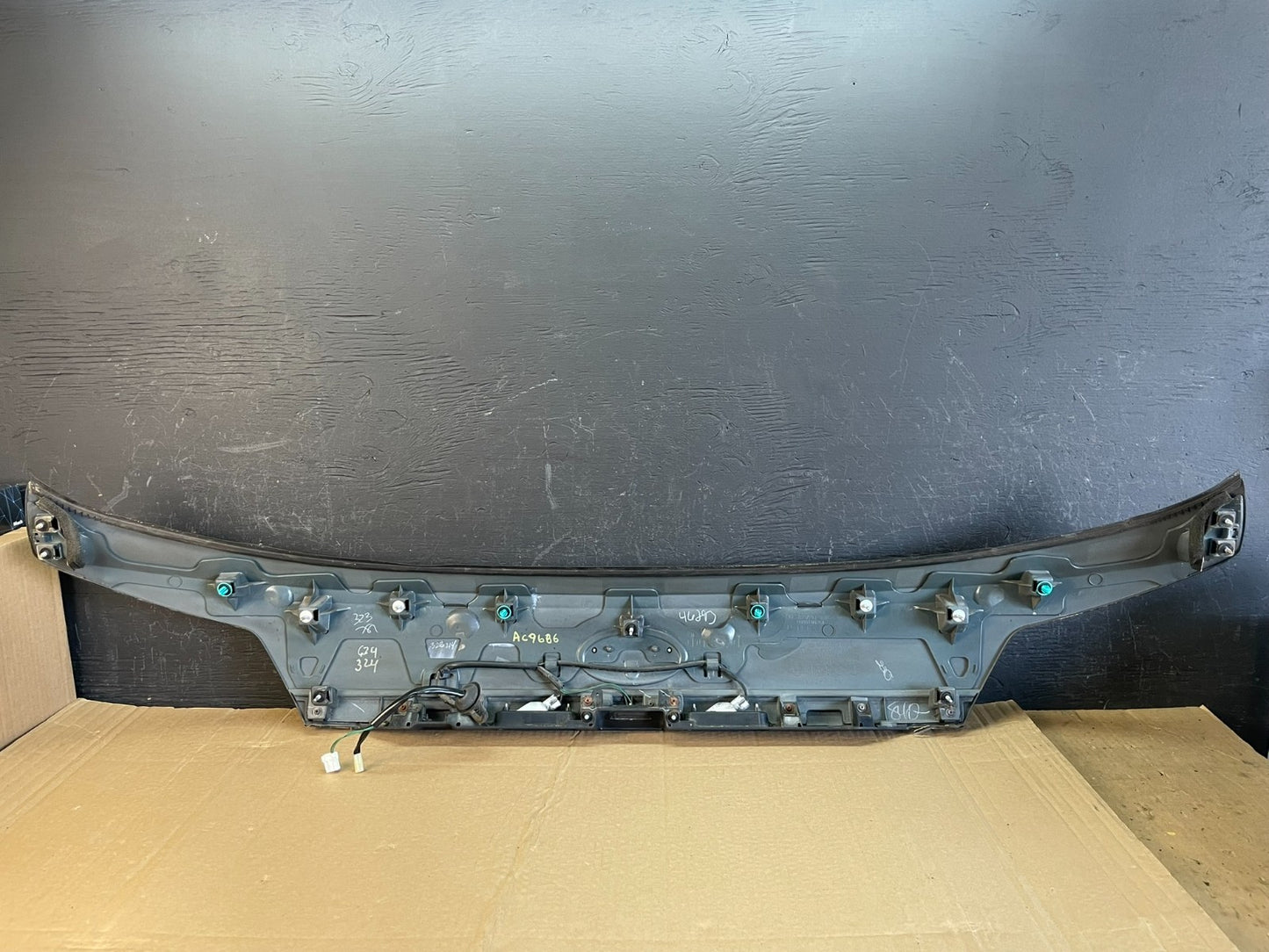 2010-2014 Subaru Outback Rear Liftgate Trunk Panel Trim Molding ac9686 DG5