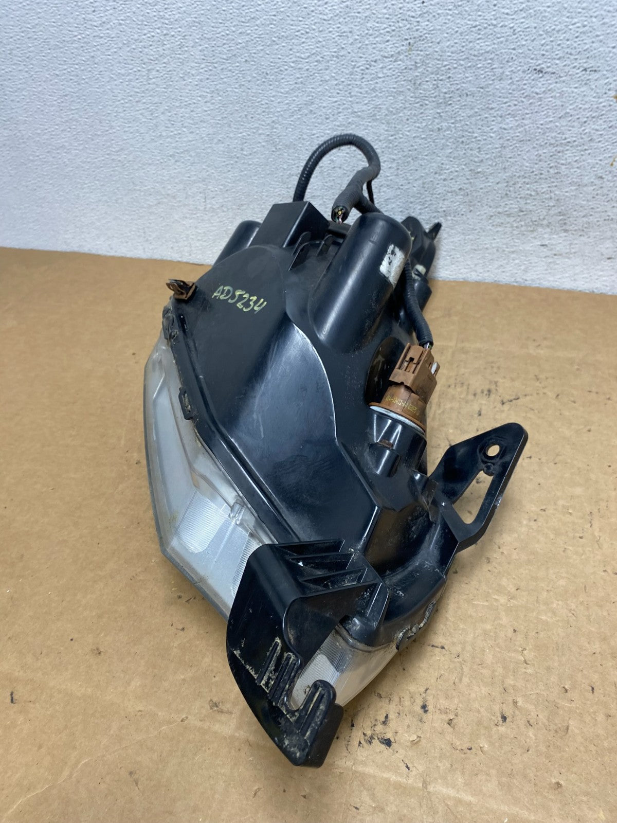 2008 2009 2010 2011 Ford Focus Left Driver Lh Headlight Halogen AD5234 DW9