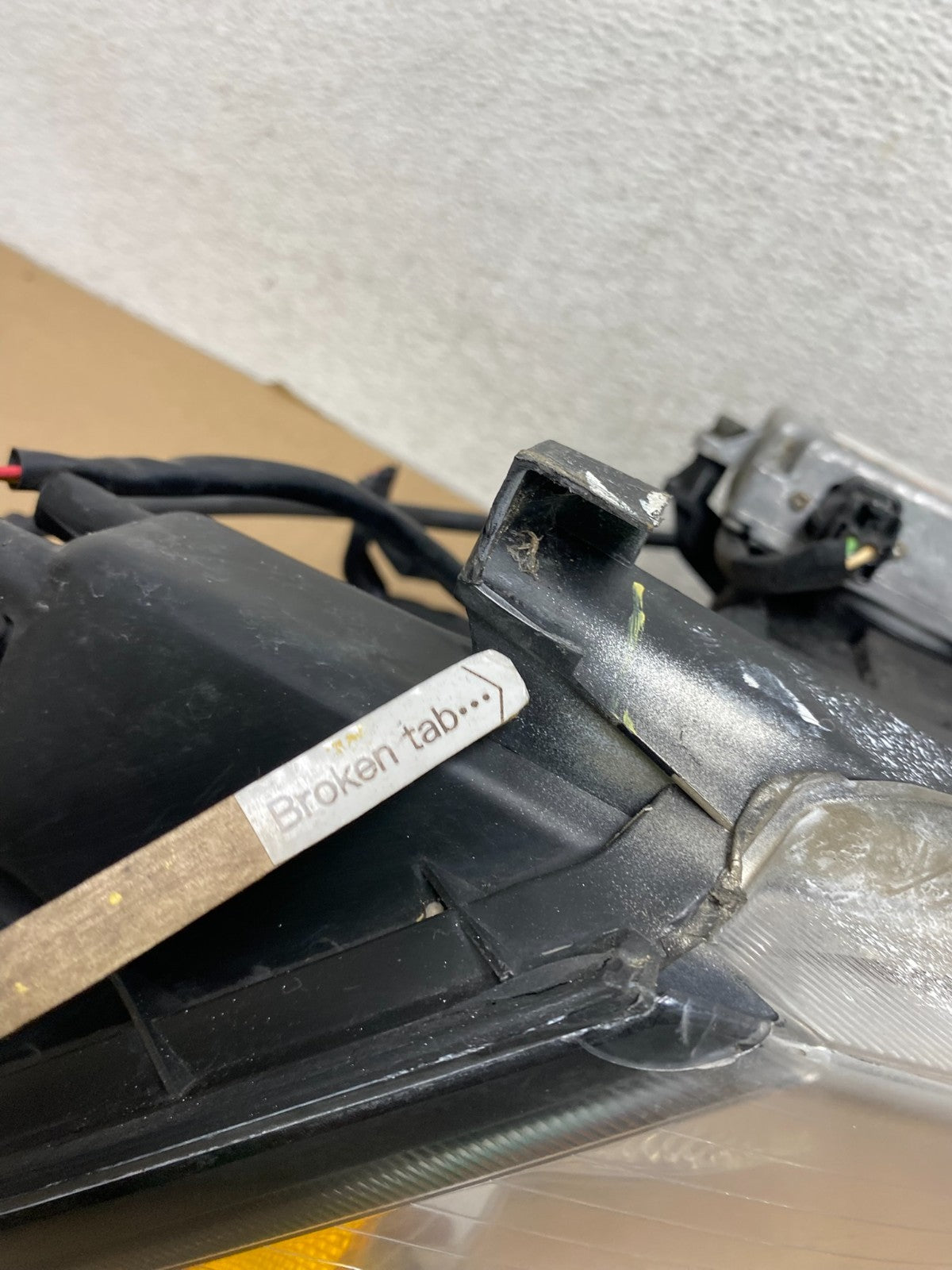 2002-2004 Infiniti Q45 Left Driver LH Side Front Halogen Headlight AG4291 DG11