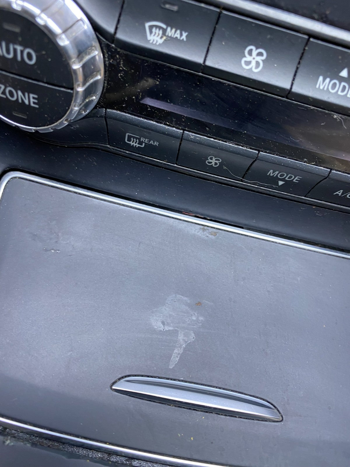 14 to 19 Mercedes CLA250 A/C Heater Climate Control Module A2469003916 V1451 PS1