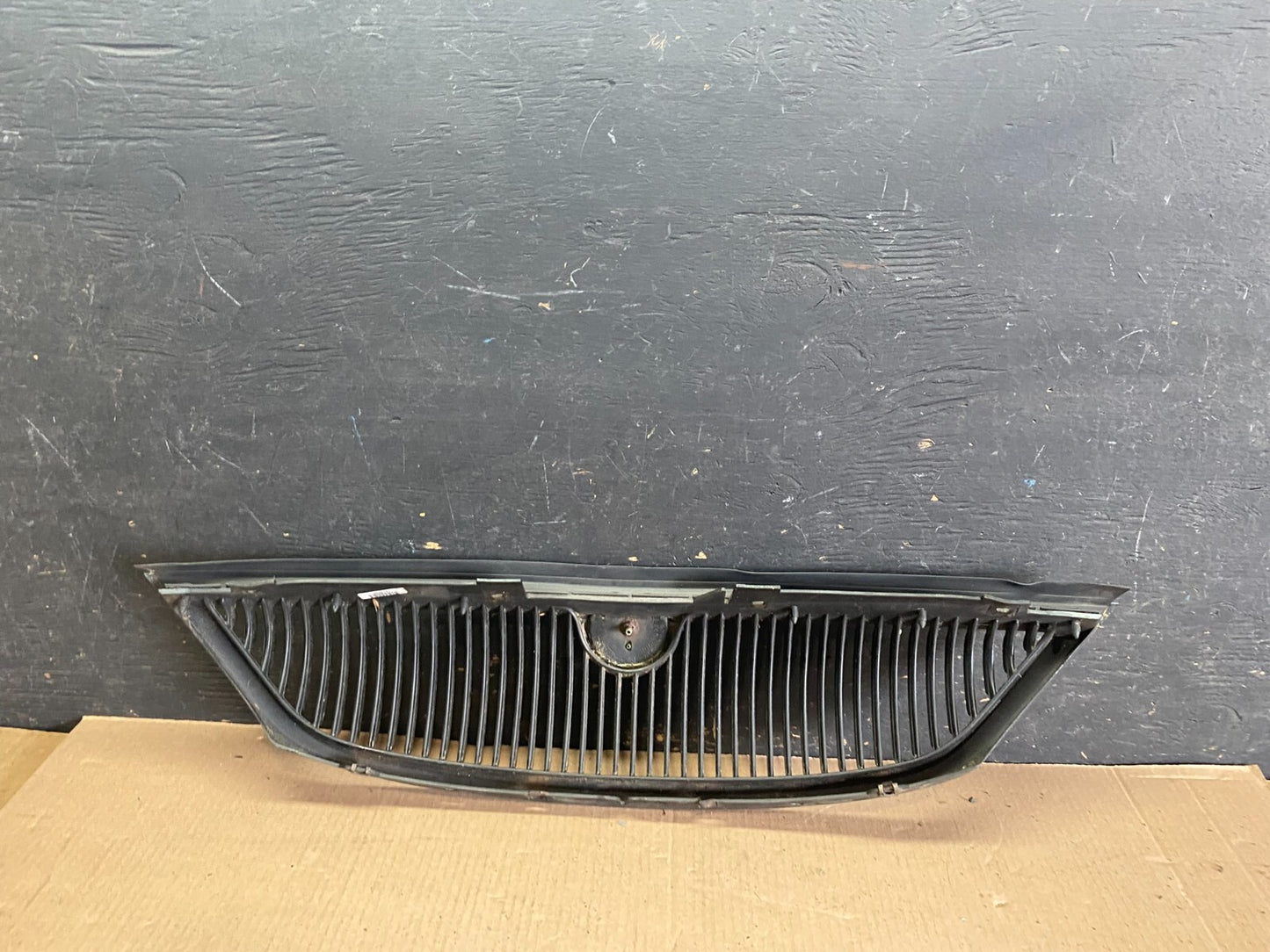 1998 1999 2000 Mercury Mystique Front Upper Grill Grille OEM O7815 DG9