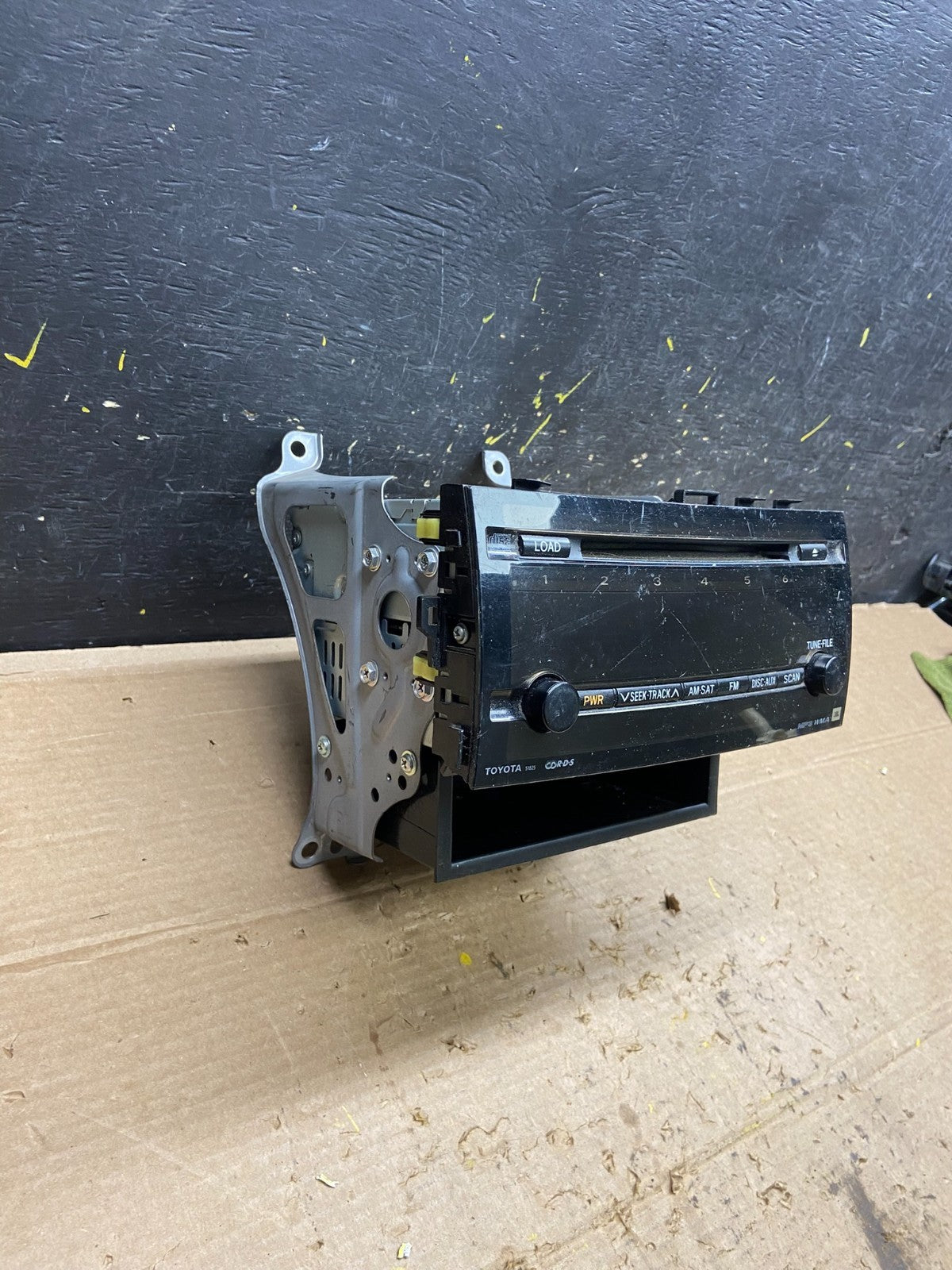 2006 to 2009 Toyota Prius OEM Radio AM/FM CD Player Oem W9842 DG2