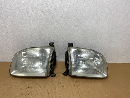 2001-2004 Toyota Sequoia Left+Right Side Halogen Headlights AC7717 DW0