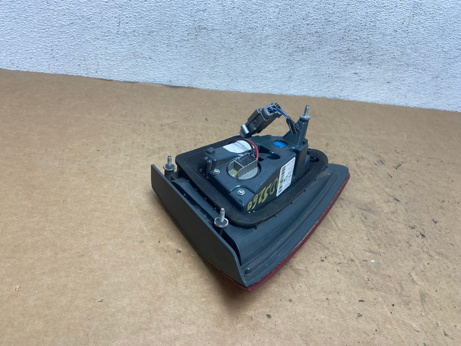 2013 to 2016 Ford Fusion Left Driver Side Tail Light Inner AD5260 LK3