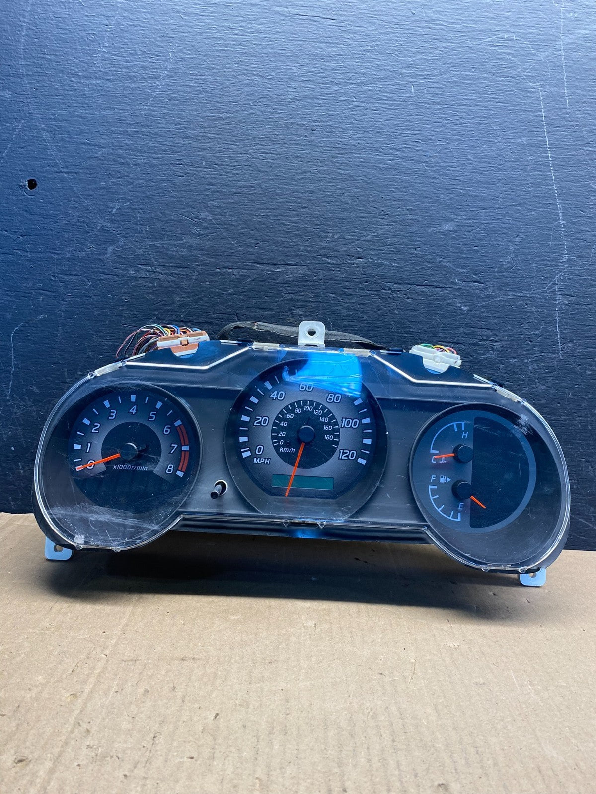 2002-2004 Nissan Pathfinder Xterra Cluster Speedometer Instrument AE7600 DG0