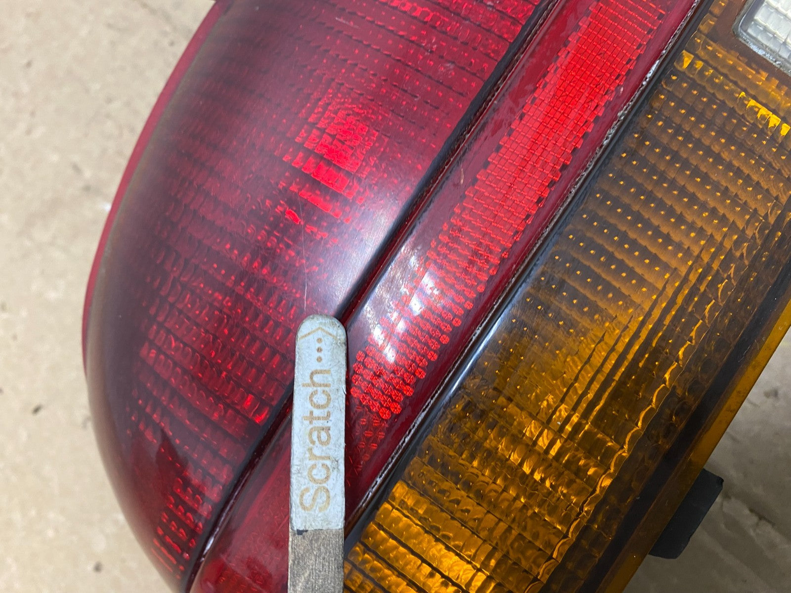 1993 - 1995 Saturn SL S-Series Left Driver LH Side Tail Light OEM v0227 DG3
