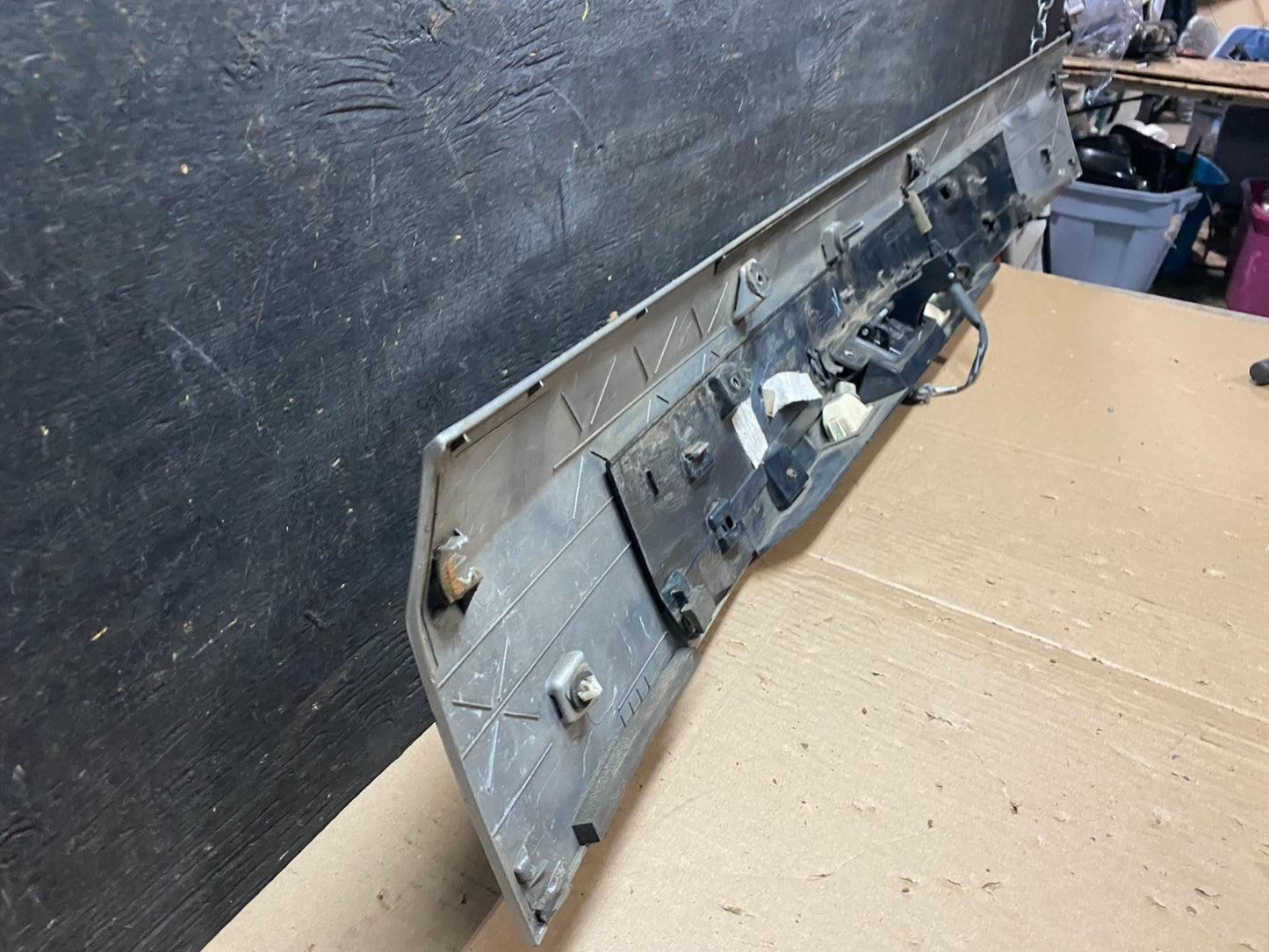 2011-2018 Dodge Grand Caravan Rear Tail Gate Trim Molding Panel OEM R5239 DG19