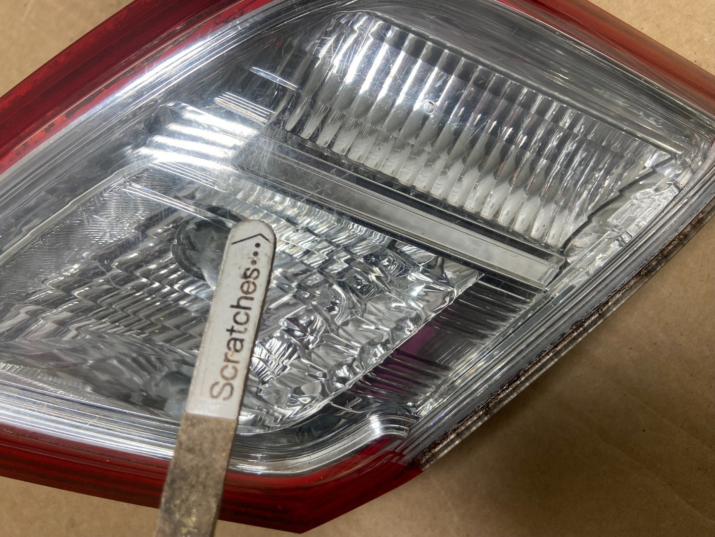 2010-2011 Toyota Camry Hybrid Right Passenger Side Inner Tail Light AF7308 D3