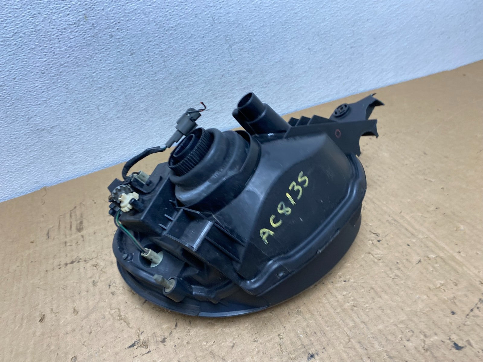 2002 to 2003 Subaru Impreza Left Driver LH Side Halogen Headlight AC8135 DG7
