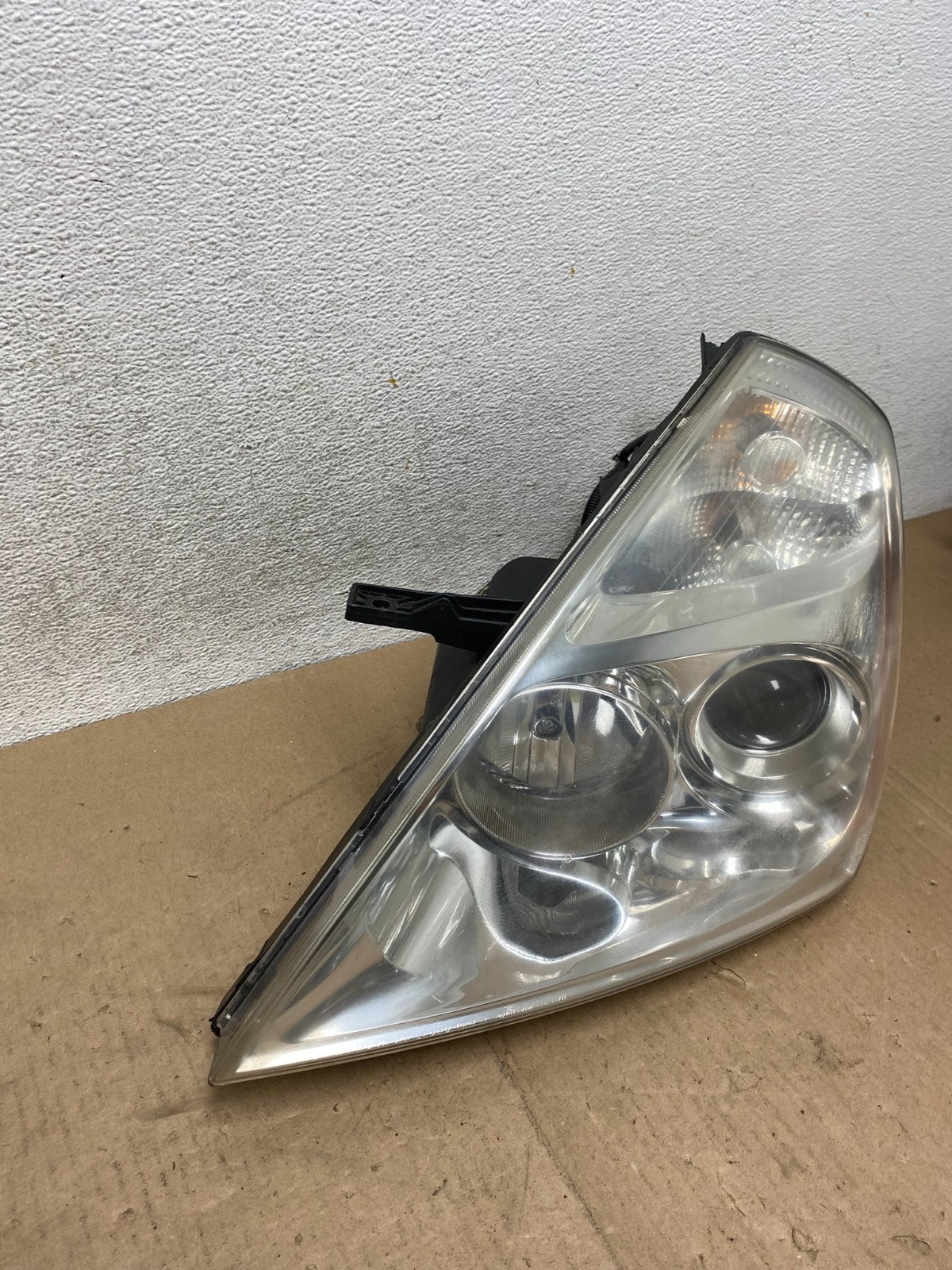 2008-2012 Kia Sedona Left Driver Lh Side Headlight Halogen AG4705 DW2