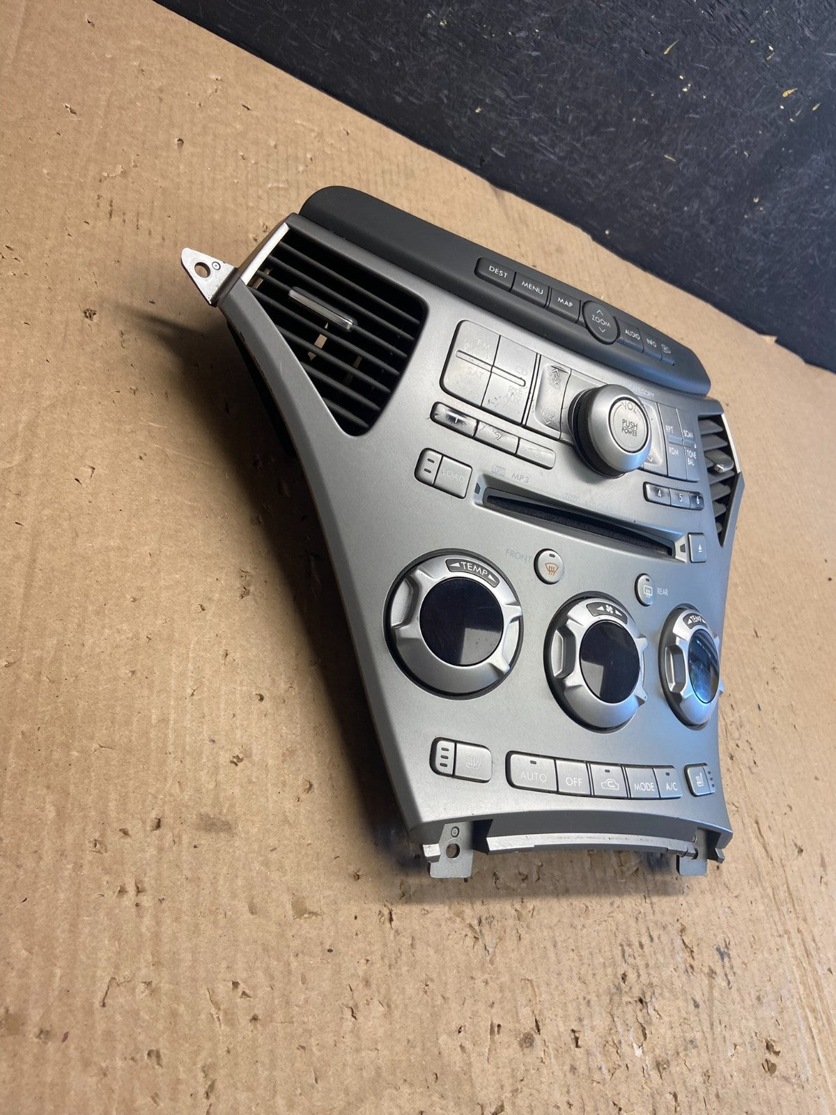2006-2009 Subaru Tribeca Radio CD Player AC Climate Control Bezel Panel AE40754
