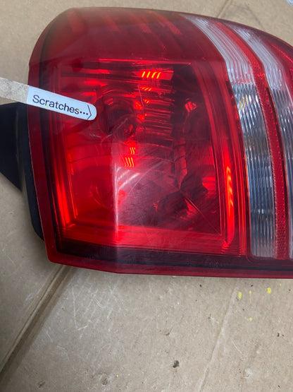 2009 - 2011 Dodge Journey Right Passenger Side Tail Light Oem AA1206 DW3