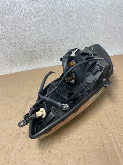 2006-2008 Toyota Yaris Hatchback Left Driver Halogen Headlight AG5449 DW7