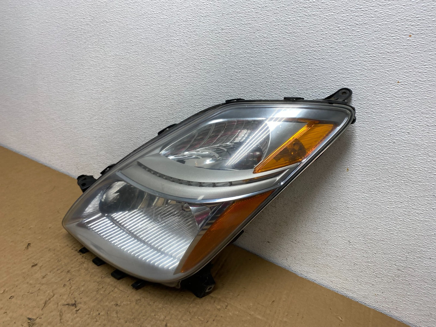 2006-2009 Toyota Prius Left Driver LH Side Blue Headlight Xenon Hid AC8258 DW1