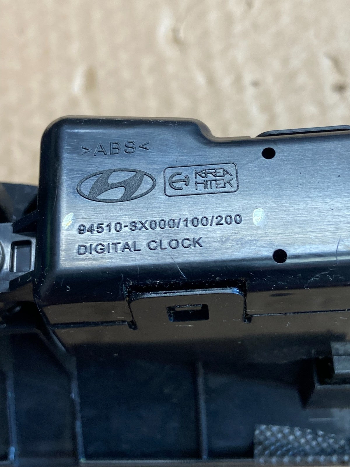 2011-2013 Hyundai Elantra Dash Radio Bezel Clock Display Trim AF6173 DG5