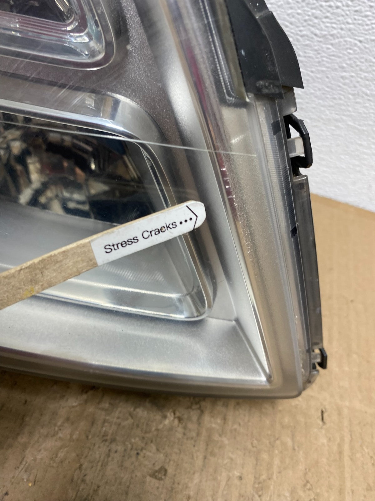 2010 - 2015 GMC Terrain Halogen Passenger Right Rh Side Headlight DEPO AB8523 DW4
